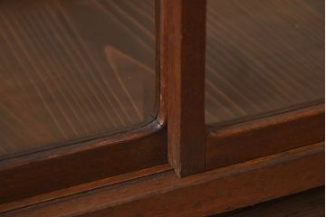 アンティーク家具　古い木のアンティークガラスケース(ショーケース)　ロータイプ