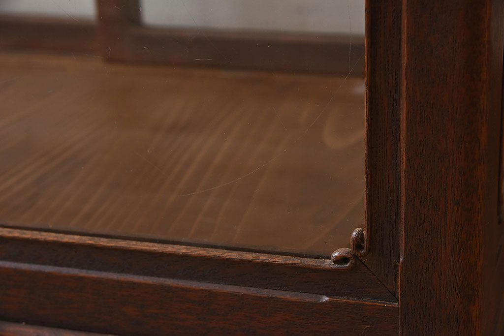 アンティーク家具　古い木のアンティークガラスケース(ショーケース)　ロータイプ