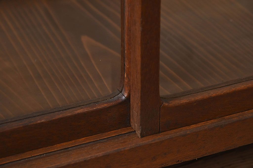 アンティーク家具　古い木のアンティークガラスケース(ショーケース)　ロータイプ