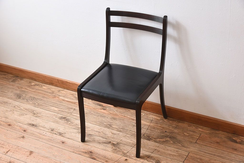 アンティーク家具　デンマーク　P.Jeppesen社製　オーレ・ヴァンシャー(Ole Wanscher)　ダイニングチェア(レッドブルーチェア)