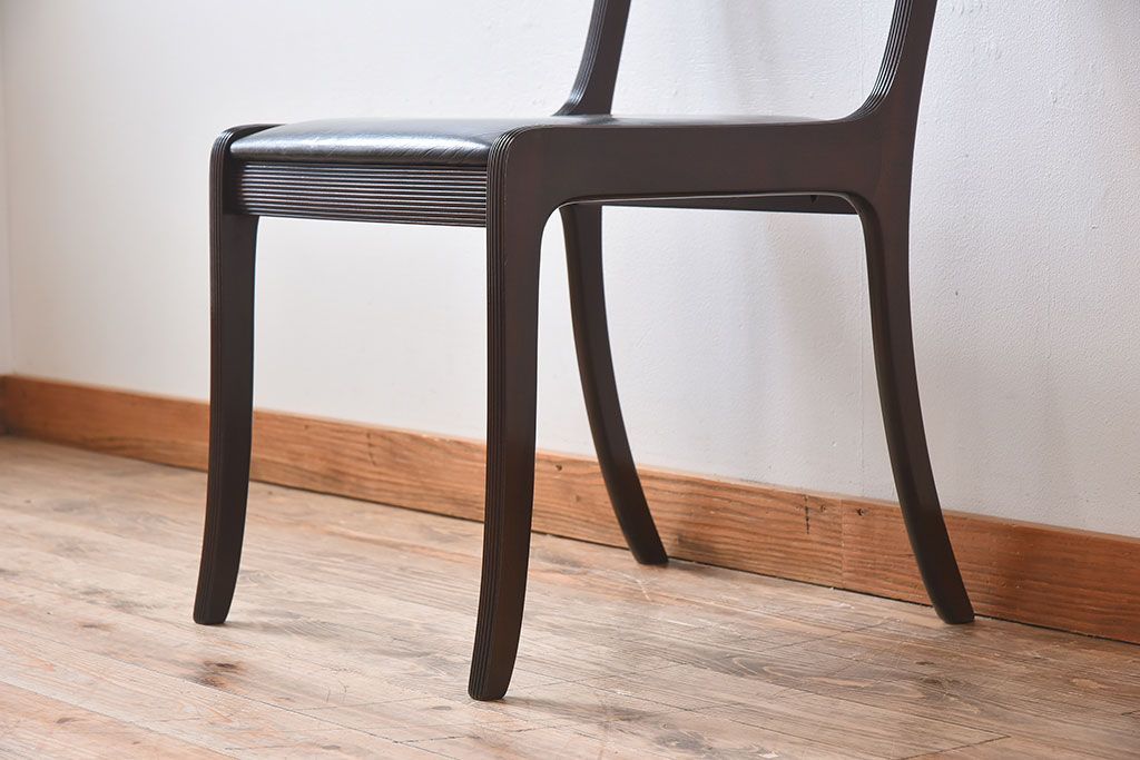 アンティーク家具　デンマーク　P.Jeppesen社製　オーレ・ヴァンシャー(Ole Wanscher)　ダイニングチェア(レッドブルーチェア)