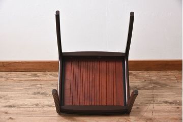 アンティーク家具　デンマーク　P.Jeppesen社製　オーレ・ヴァンシャー(Ole Wanscher)　ダイニングチェア(レッドブルーチェア)(2)