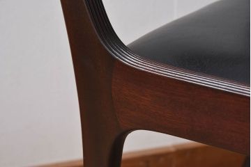 アンティーク家具　デンマーク　P.Jeppesen社製　オーレ・ヴァンシャー(Ole Wanscher)　ダイニングチェア(レッドブルーチェア)(3)
