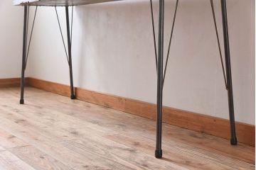 天板一枚板!古材をリメイクした鉄脚テーブル(1)