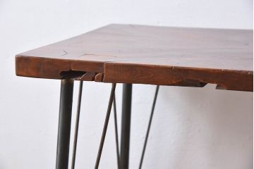 天板一枚板!古材をリメイクした鉄脚テーブル(1)