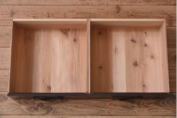 アンティーク家具　古民具・骨董　三尺　明治大正期　重厚な鉄脚付き!水屋箪笥サイドボード(1)