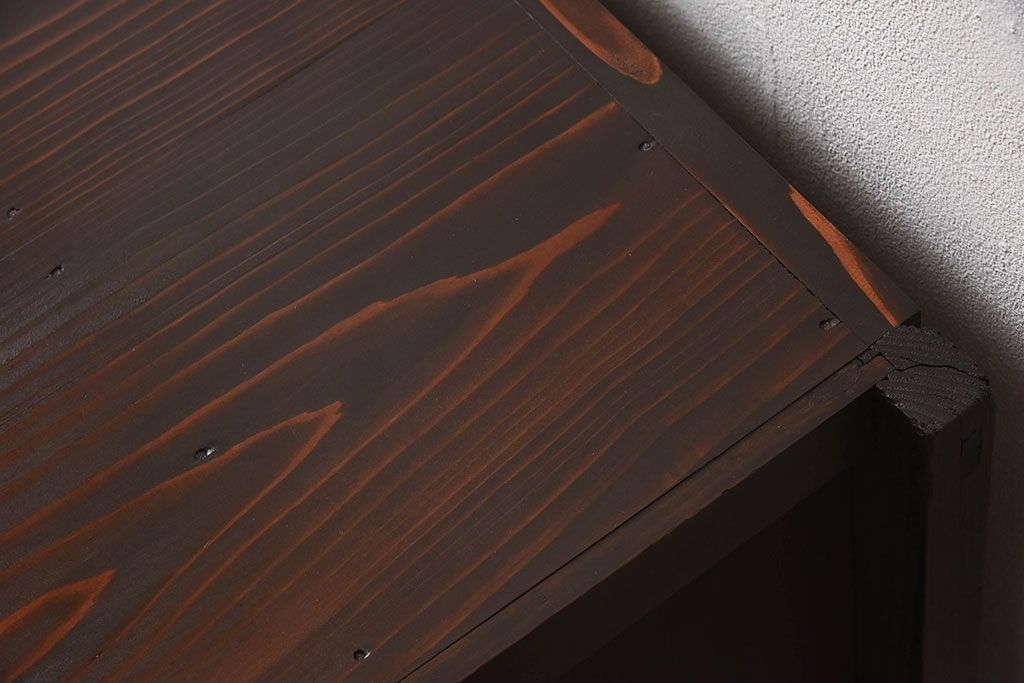 アンティーク家具　古民具・骨董　三尺　明治大正期　重厚な鉄脚付き!水屋箪笥サイドボード(1)