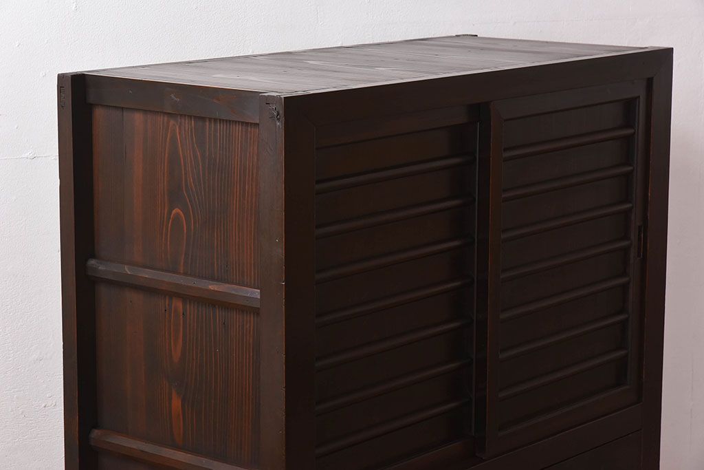 アンティーク家具　古民具・骨董　三尺　明治大正期　重厚な鉄脚付き!水屋箪笥サイドボード(1)