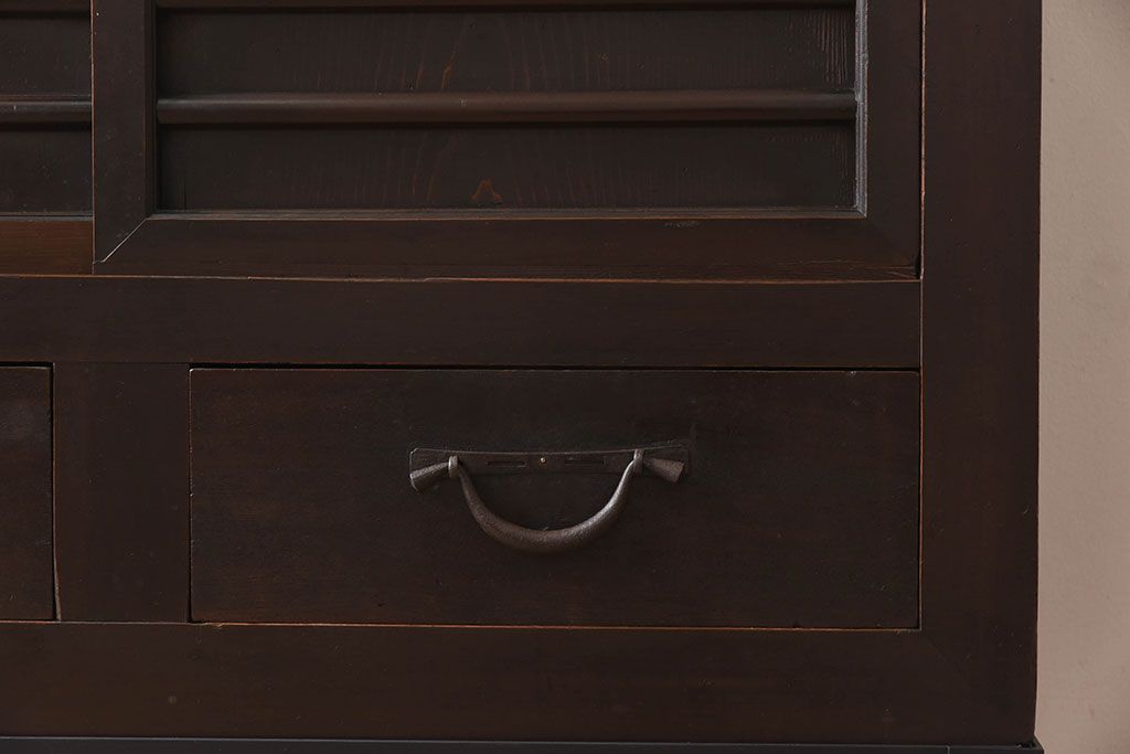 アンティーク家具　古民具・骨董　三尺　明治大正期　重厚な鉄脚付き!水屋箪笥サイドボード(1)