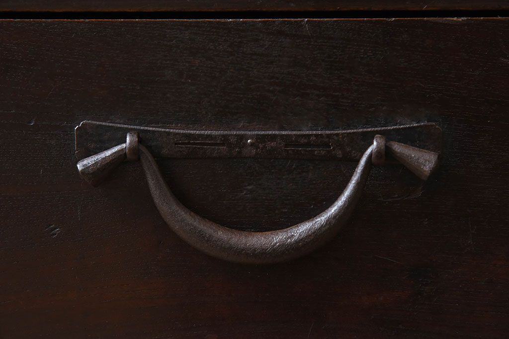 アンティーク家具　古民具・骨董　三尺　明治大正期　重厚な鉄脚付き!水屋箪笥サイドボード(1)