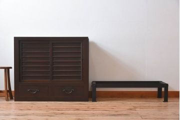 アンティーク家具　古民具・骨董　三尺　明治大正期　重厚な鉄脚付き!水屋箪笥サイドボード(1)