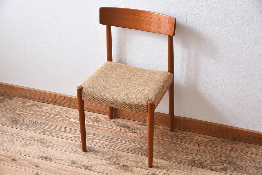 北欧家具　ビンテージ　スウェーデンTROEDS製　チーク材のチェア(ダイニングチェア)(1)