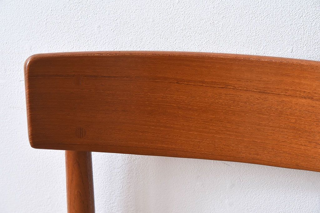 北欧家具　ビンテージ　スウェーデンTROEDS製　チーク材のチェア(ダイニングチェア)(1)