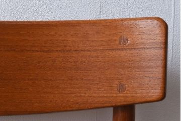 北欧家具　ビンテージ　スウェーデンTROEDS製　チーク材のチェア(ダイニングチェア)(1)
