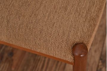 北欧家具　ビンテージ　スウェーデンTROEDS製　チーク材のチェア(ダイニングチェア)(1)