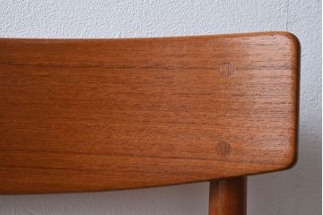 北欧家具　ビンテージ　スウェーデンTROEDS製　チーク材のチェア(ダイニングチェア)(2)