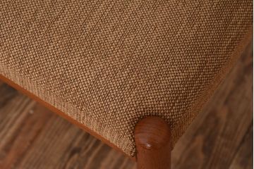 北欧家具　ビンテージ　スウェーデンTROEDS製　チーク材のチェア(ダイニングチェア)(2)