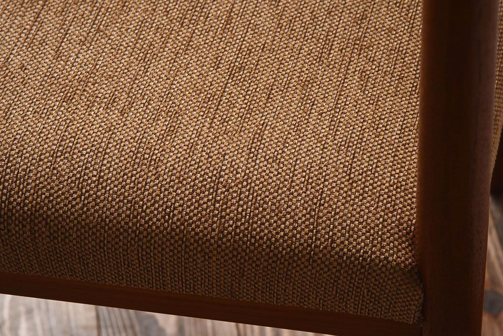 北欧家具　ビンテージ　スウェーデンTROEDS製　チーク材のチェア(ダイニングチェア)(2)