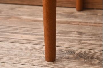 北欧家具　ビンテージ　スウェーデンTROEDS製　チーク材のチェア(ダイニングチェア)(2)