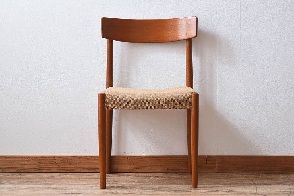 北欧家具　ビンテージ　スウェーデンTROEDS製　チーク材のチェア(ダイニングチェア)(3)
