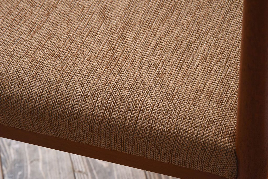 北欧家具　ビンテージ　スウェーデンTROEDS製　チーク材のチェア(ダイニングチェア)(3)