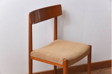 ヴィンテージ家具　北欧ビンテージ　スウェーデンTROEDS製　チーク材のチェア(ダイニングチェア)(1)