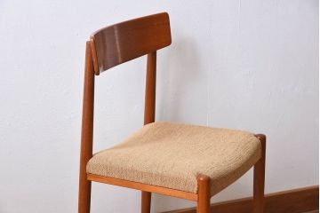 ヴィンテージ家具　北欧ビンテージ　スウェーデンTROEDS製　チーク材のチェア(ダイニングチェア)(2)