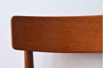 ヴィンテージ家具　北欧ビンテージ　スウェーデンTROEDS製　チーク材のチェア(ダイニングチェア)(2)