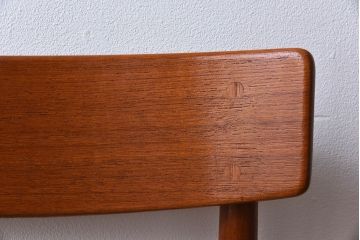 ヴィンテージ家具　北欧ビンテージ　スウェーデンTROEDS製　チーク材のチェア(ダイニングチェア)(3)