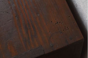 アンティーク家具　大正期　古い檜材の小ぶりでシンプルなアンティーク収納棚