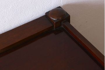 アンティーク家具　ウォールナット材製　イギリスアンティークのサイドキャビネット