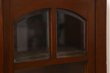 アンティーク家具　ウォールナット材製　イギリスアンティークのサイドキャビネット