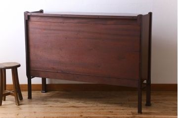 アンティーク家具　ウォールナット材製　イギリスアンティークのサイドキャビネット