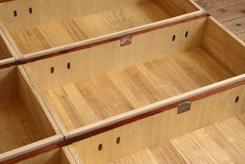 中古　岩谷堂箪笥　別注　白鳥2号総抽(衣装箪笥)(定価約65万円)