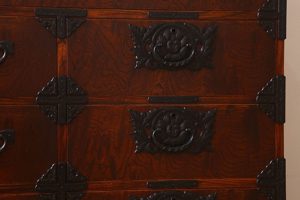 中古　岩谷堂箪笥　別注　白鳥2号総抽(衣装箪笥)(定価約65万円)