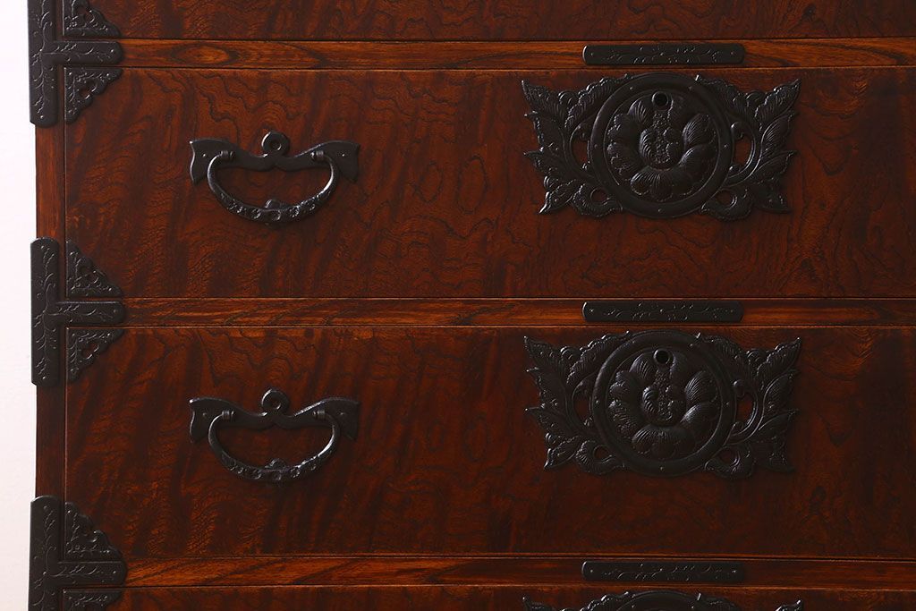 中古　岩谷堂箪笥　別注　白鳥2号総抽(衣装箪笥)(定価約65万円)