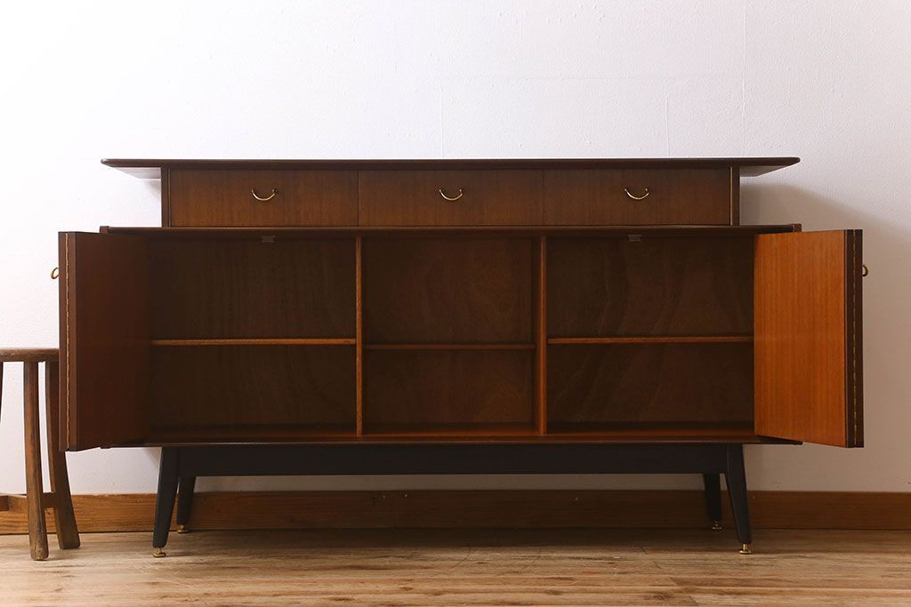 ヴィンテージ家具　G-PLAN　北欧ビンテージ　BBシリーズ　サイドボード(サイドキャビネット)(3)