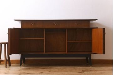 ヴィンテージ家具　G-PLAN　北欧ビンテージ　BBシリーズ　サイドボード(サイドキャビネット)(3)
