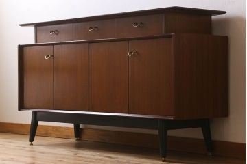 ヴィンテージ家具　G-PLAN　北欧ビンテージ　BBシリーズ　サイドボード(サイドキャビネット)(3)