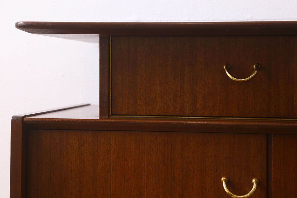 ヴィンテージ家具　G-PLAN　北欧ビンテージ　BBシリーズ　サイドボード(サイドキャビネット)(3)