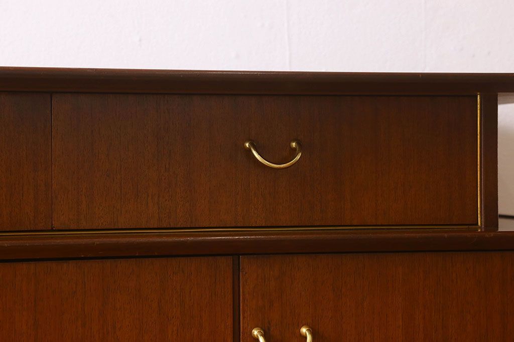 ヴィンテージ家具　G-PLAN　北欧ビンテージ　BBシリーズ　サイドボード(サイドキャビネット)(3)