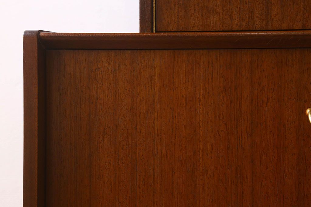 ヴィンテージ家具　G-PLAN　北欧ビンテージ　BBシリーズ　サイドボード(サイドキャビネット)(3)