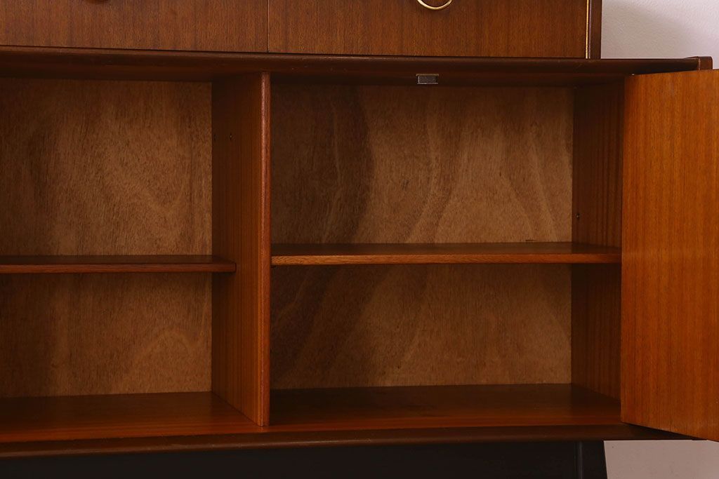 ヴィンテージ家具　G-PLAN　北欧ビンテージ　BBシリーズ　サイドボード(サイドキャビネット)(3)