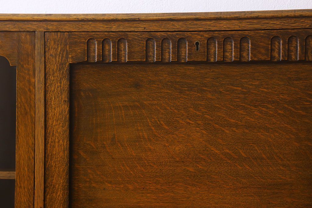 英国アンティーク家具　ビューローブックケース　オーク材