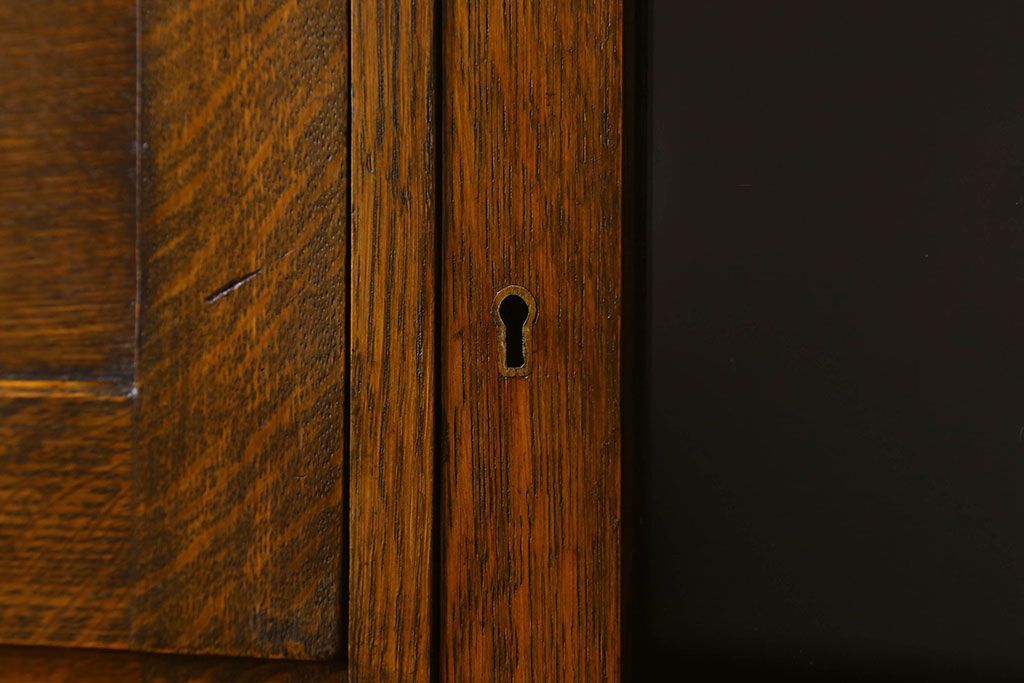 英国アンティーク家具　ビューローブックケース　オーク材