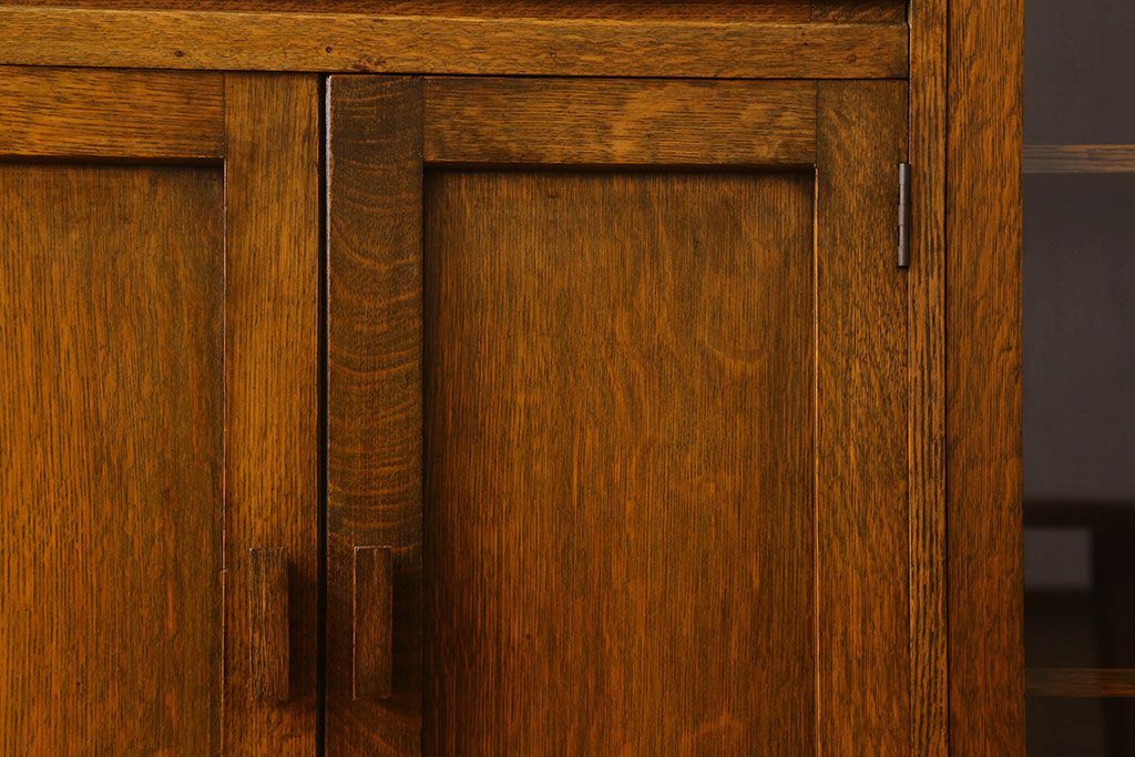 英国アンティーク家具　ビューローブックケース　オーク材