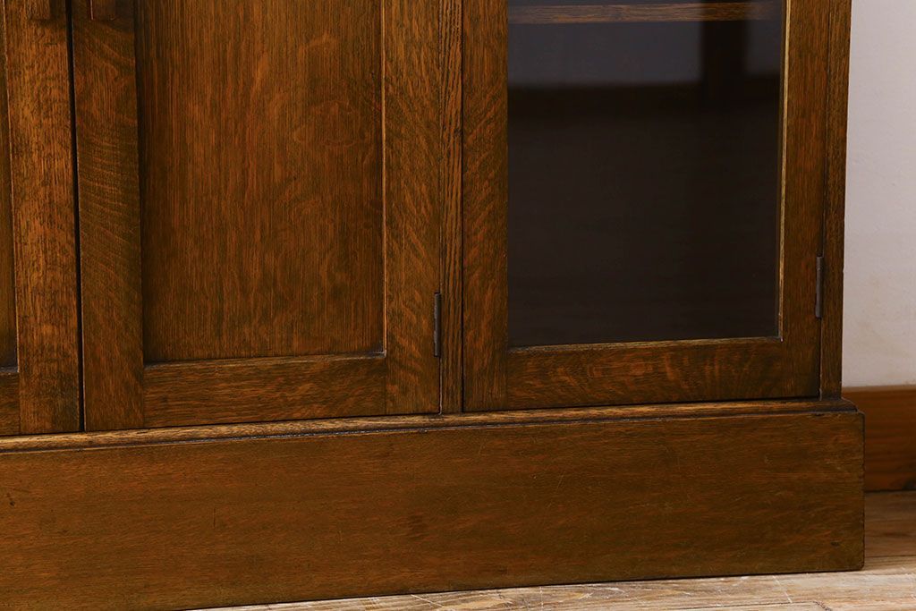 英国アンティーク家具　ビューローブックケース　オーク材