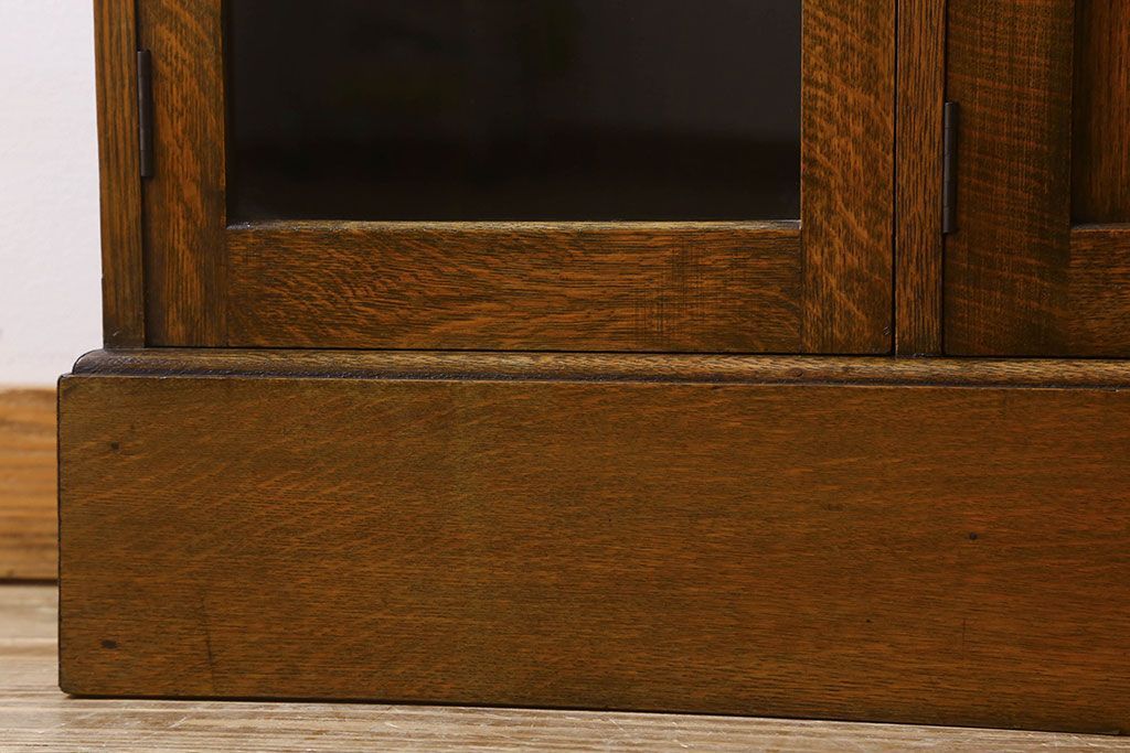 英国アンティーク家具　ビューローブックケース　オーク材