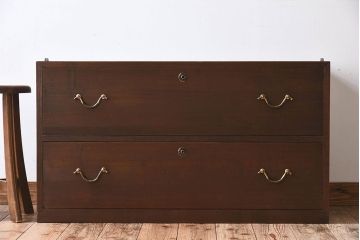 アンティーク家具　味のある古い桐材製の箪笥ローボード(衣装箪笥)