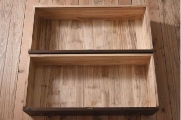 アンティーク家具　味のある古い桐材製の箪笥ローボード(衣装箪笥)